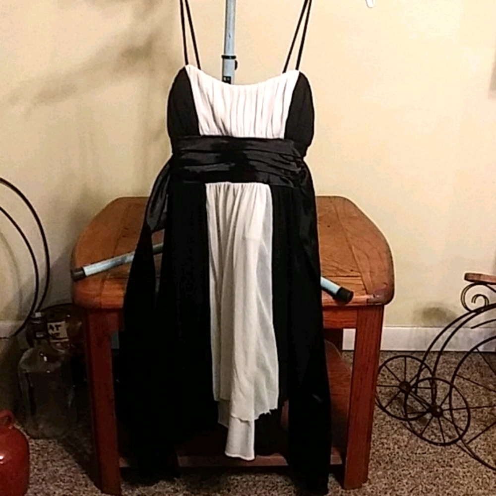 Formal and chic black and white strap dress